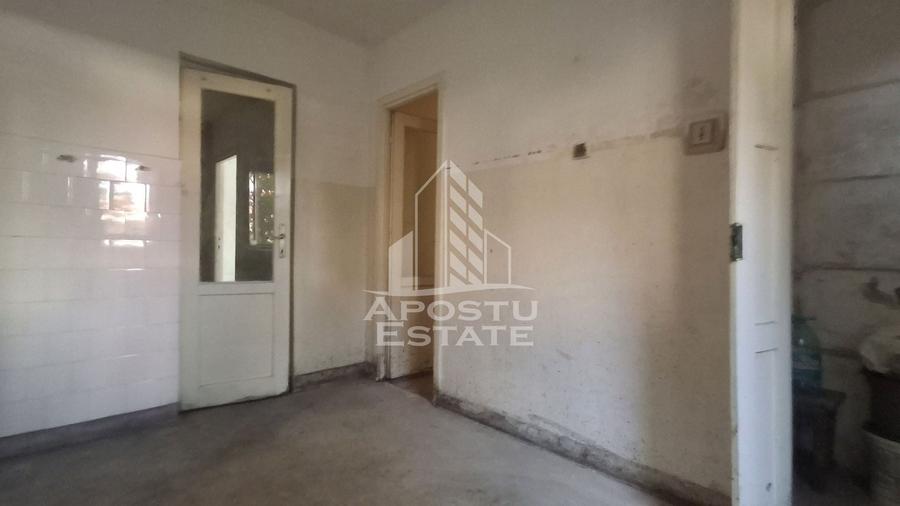 Apartament cu 2 camere circular în Polivalentă