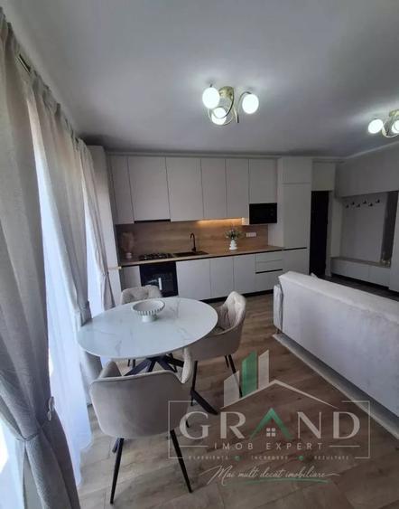 Apartament cu 2 camere semidecomandat, mobilat în Dâmbul Rotund