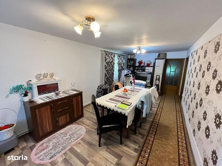 Casă cu 4 camere în Central