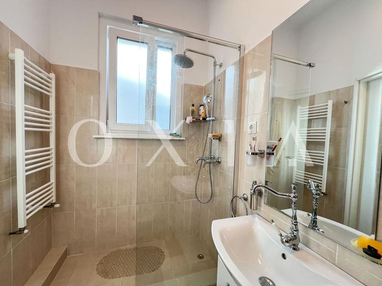 Apartament cu 2 camere decomandat, mobilat în Ultracentral