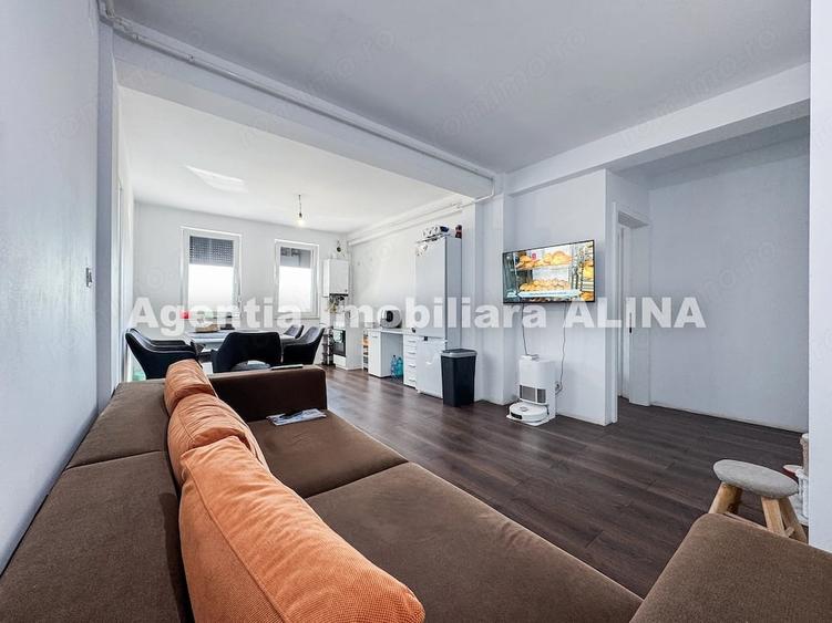 Apartament cu 2 camere decomandat în 22 Decembrie