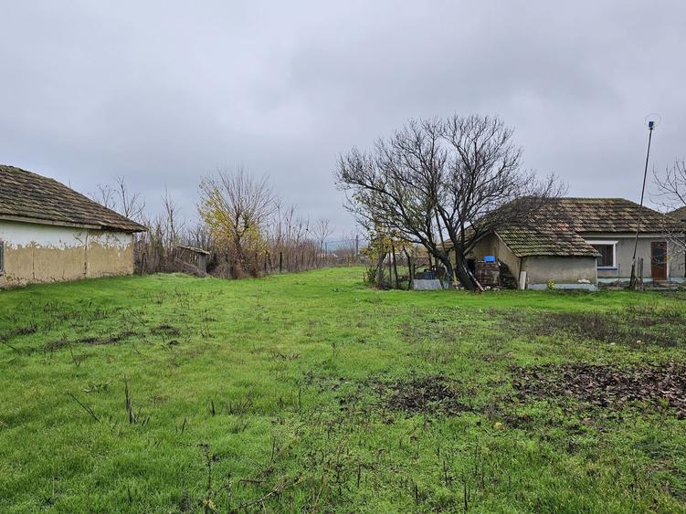 Casă cu 4 camere în Zebil