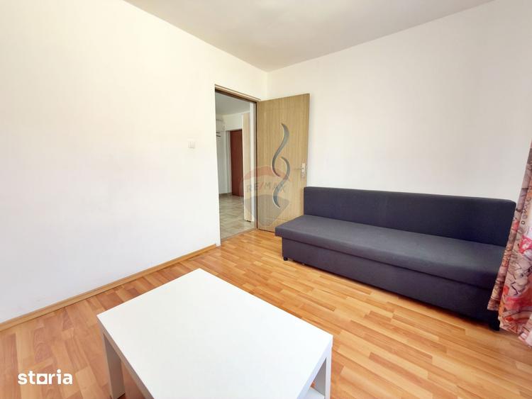 Apartament cu 2 camere semidecomandat, mobilat în Drăgășani