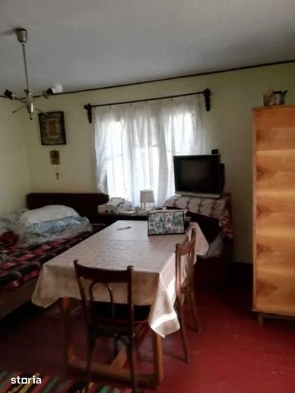Casă cu 5 camere cu Teren 2571 Mp în Alexandru cel Bun