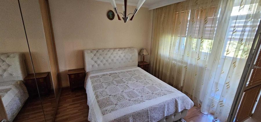 Apartament cu 4 camere decomandat în Ghencea