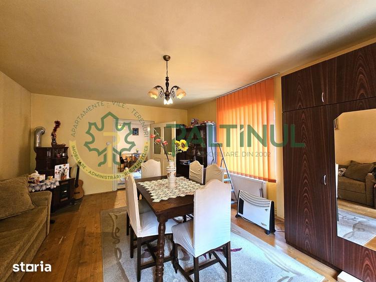 Casă cu 3 camere decomandat cu Teren 449 Mp în Central