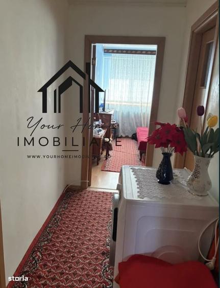 Apartament cu 3 camere semidecomandat în Central