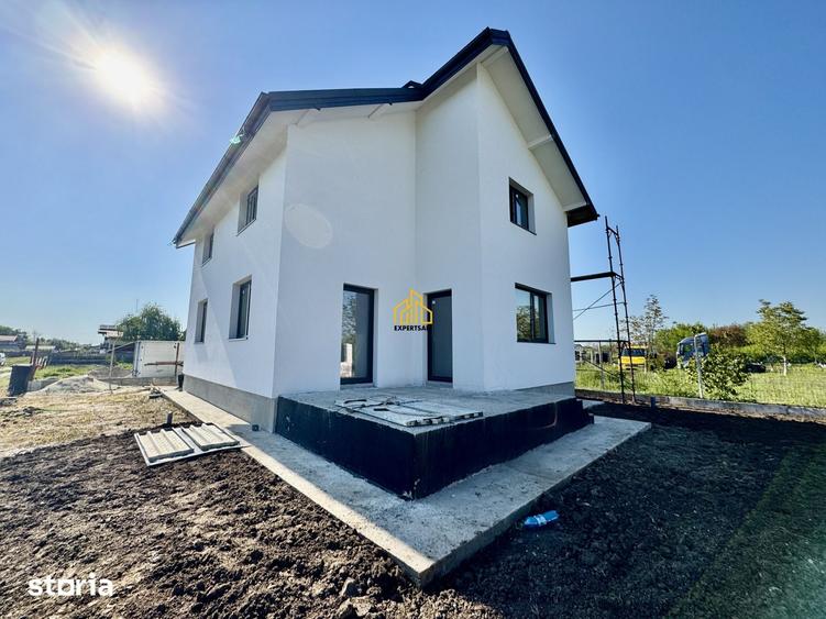 Casă cu 5 camere cu Teren 486 Mp în Ciorogârla