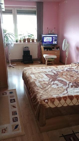 Apartament cu doua camere decomandat - 2