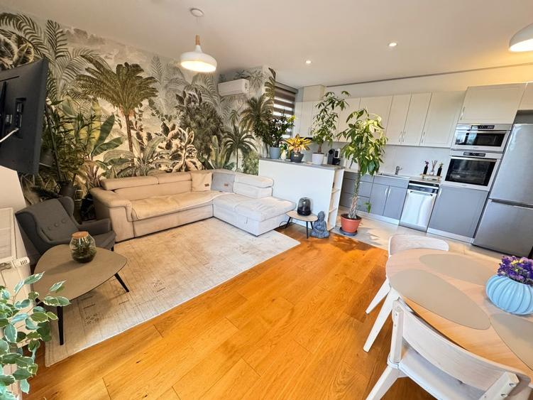 Apartament cu 3 camere, mobilat în Pipera