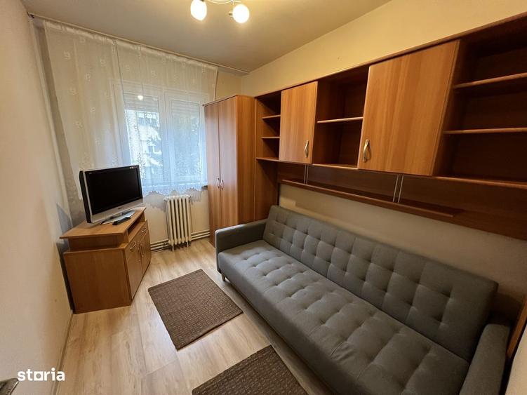 Apartament cu 3 camere semidecomandat, mobilat în Mihai Viteazul