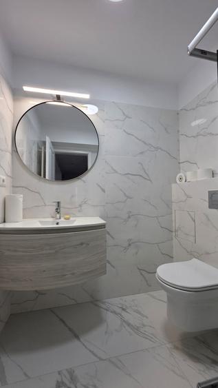 Casă individuală cu 5 camere cu Canalizare în Otopeni