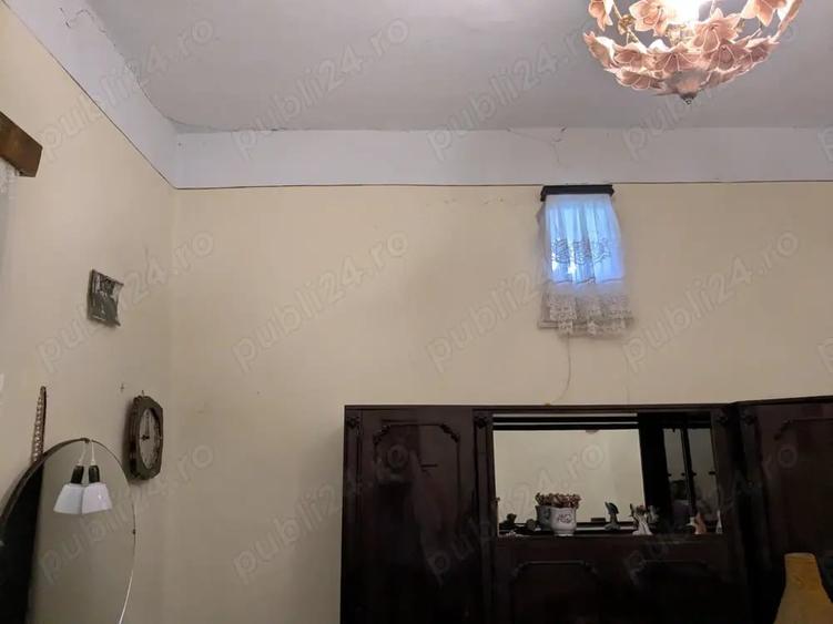 Casă cu 4 camere cu Teren 211 Mp în Central