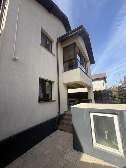 Casă cu 4 camere în Chiajna