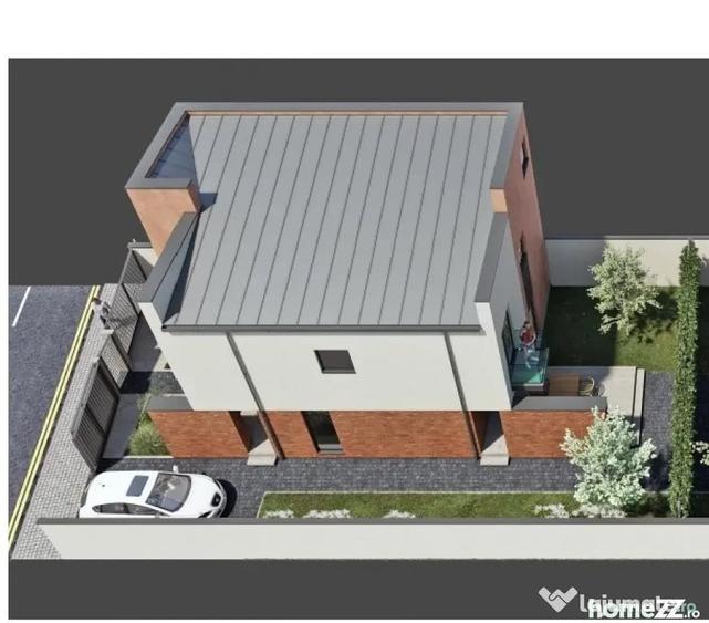 Casă cu 7 camere cu Teren 250 Mp în Central