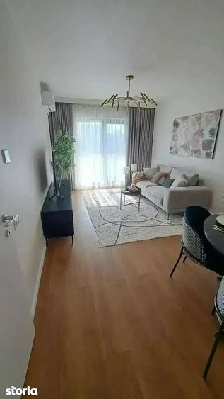 Apartament cu 4 camere decomandat în Theodor Pallady