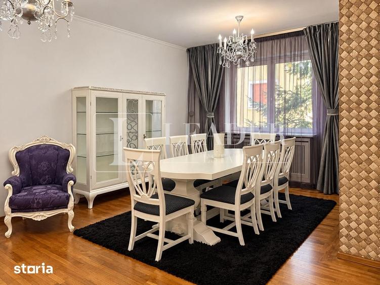 Apartament cu 4 camere, mobilat în Tei