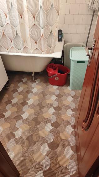 Apartament cu 2 camere decomandat în Slătinioara