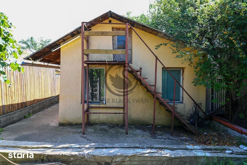 Casă cu 2 camere decomandat cu Teren 444 Mp în Bucov