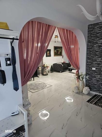 Casă cu 4 camere cu Teren 343 Mp în Central