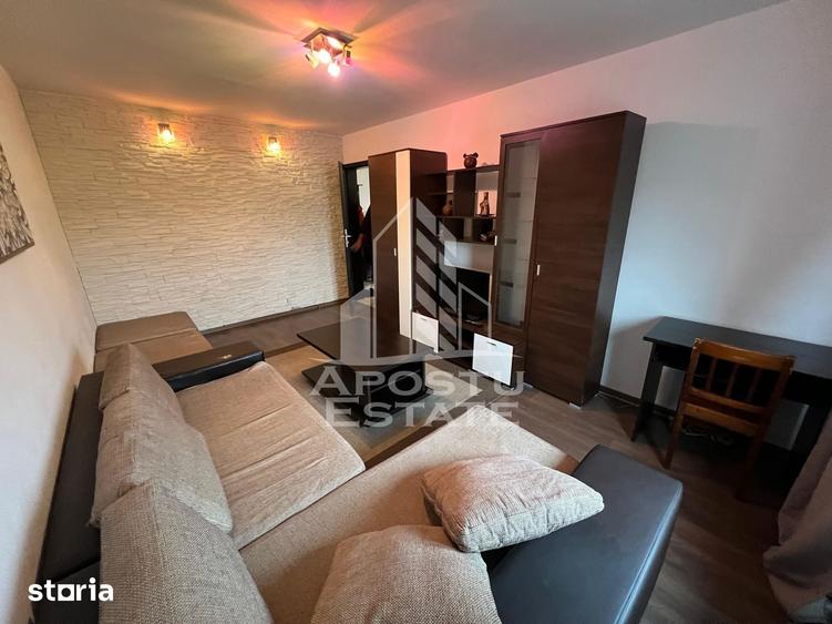 Apartament cu 3 camere decomandat în Dumbrăvița