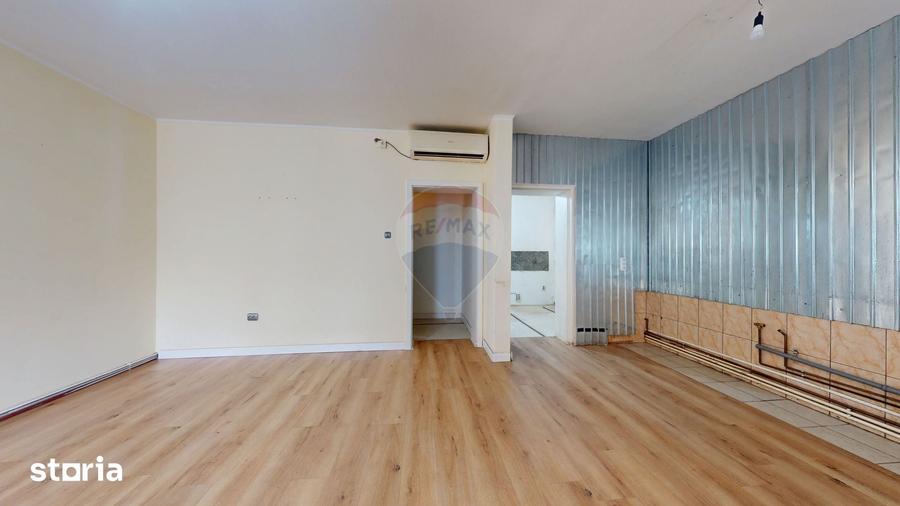 Spațiu comercial, de 84 mp, în Bartolomeu