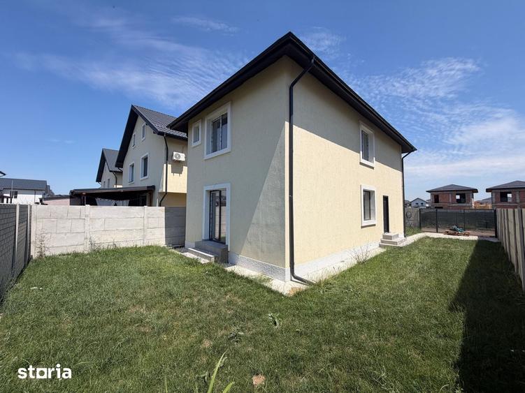 Casă cu 4 camere cu Teren 250 Mp în Cornetu