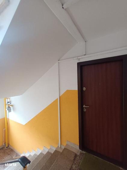 Apartament cu 3 camere decomandat, mobilat în Giurgiului