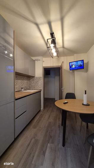 Apartament cu 2 camere decomandat în Tomis III