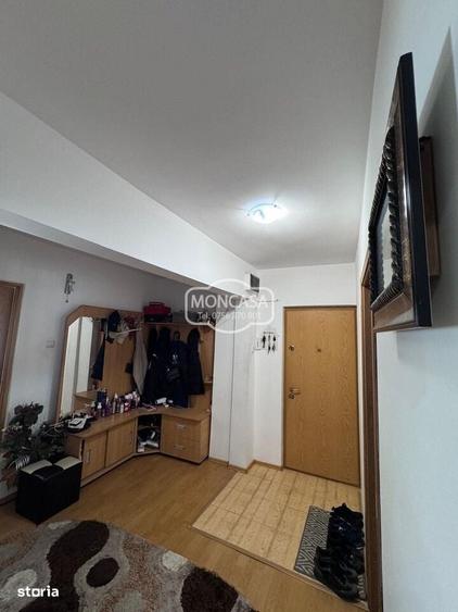 Apartament cu 3 camere decomandat în Central