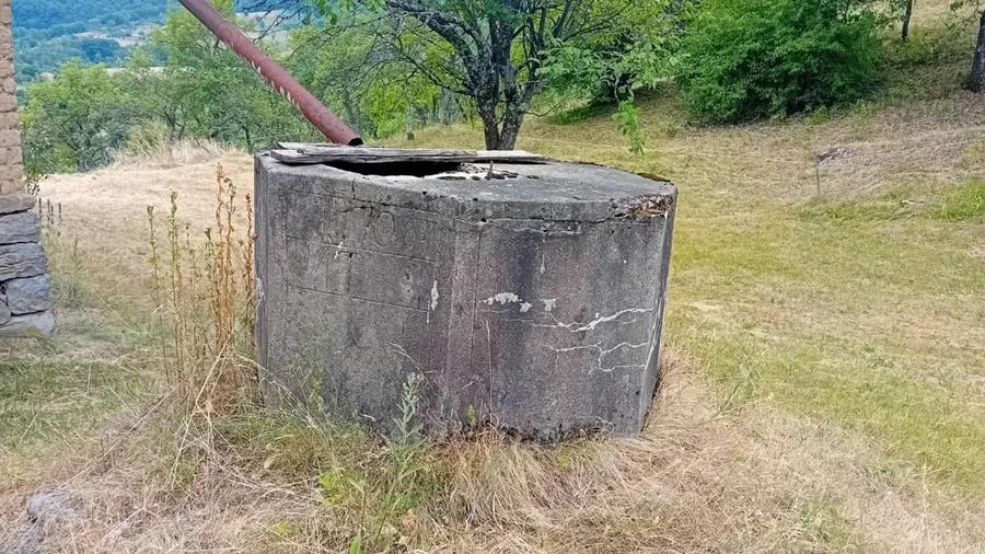 Casă cu 2 camere cu Teren 13420 Mp în Central