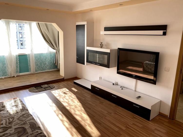 Apartament cu 2 camere decomandat în Ultracentral
