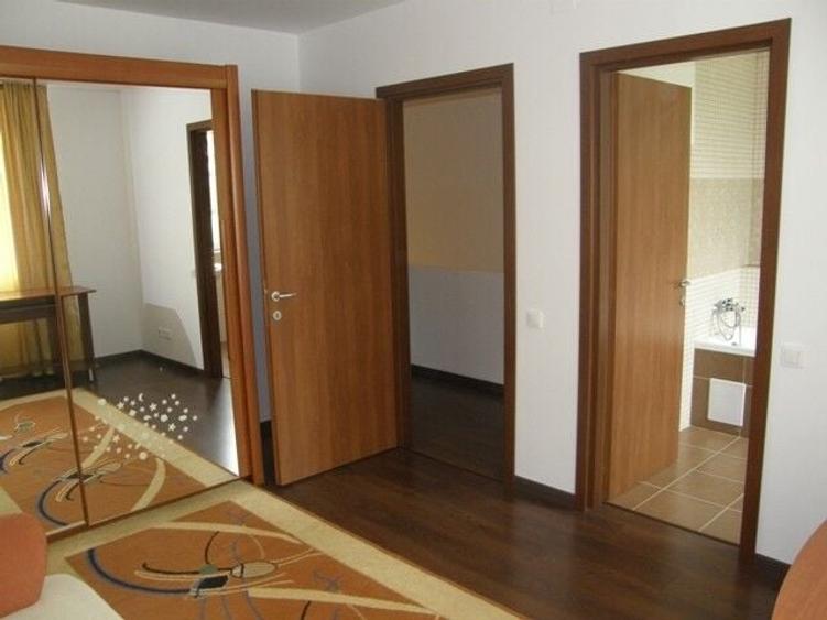 Casă cu 3 camere cu Canalizare în Pipera