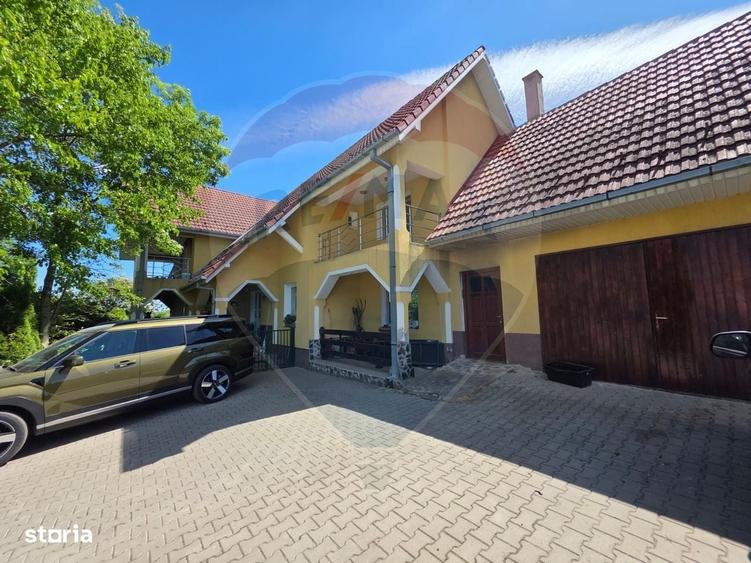 Casă cu 4 camere în Central