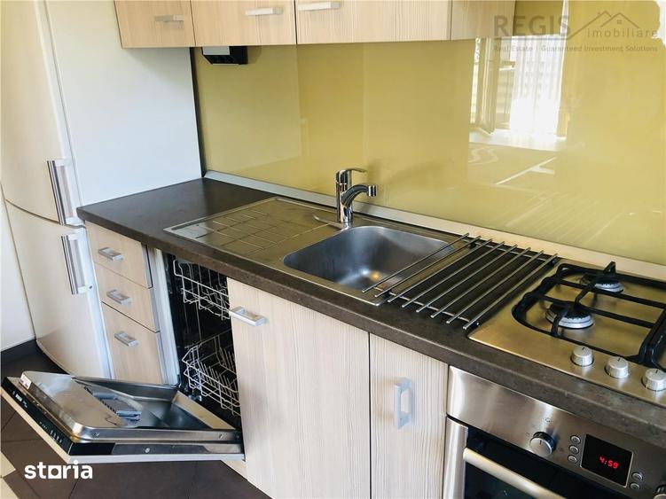 Apartament cu 3 camere decomandat, mobilat în Tractorul