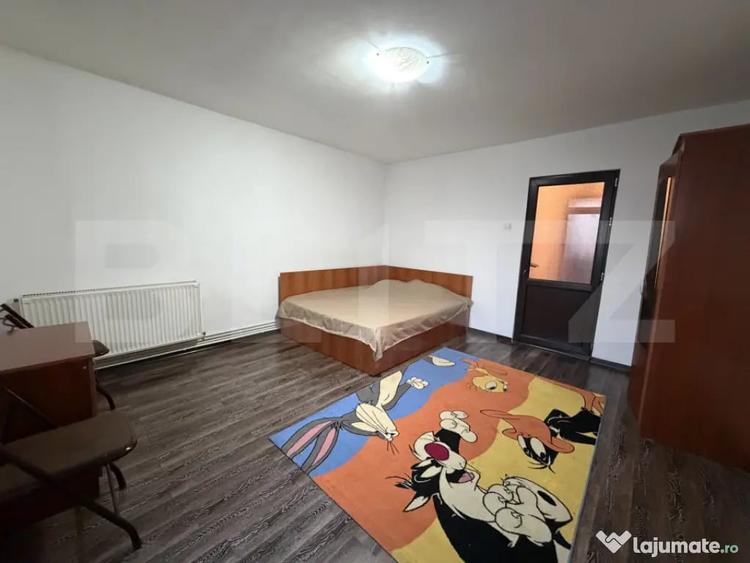 Garsonieră decomandată în Central