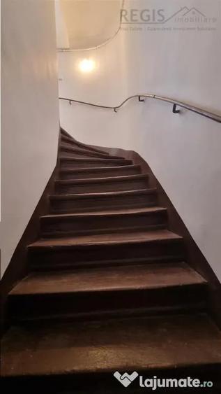 Apartament cu 2 camere semidecomandat în Centrul Istoric