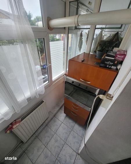 Apartament cu 3 camere decomandat în Mioriței