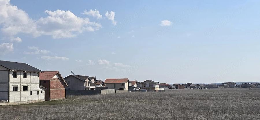 Teren de 461 mp, în Central