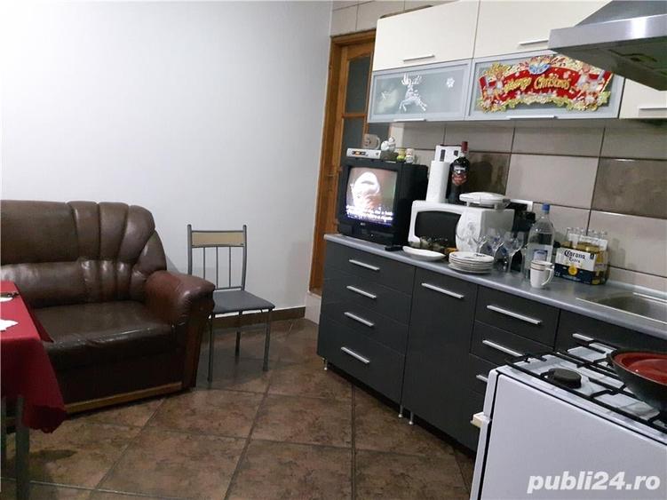 Casă cu 3 camere cu Teren 200 Mp în Lacu Dulce