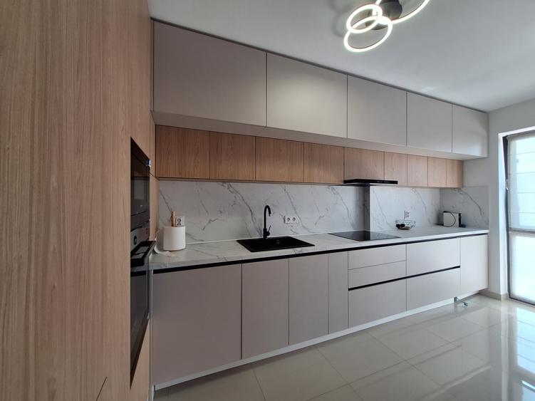 Apartament cu 3 camere semidecomandat, mobilat în Florești — fotografia 3
