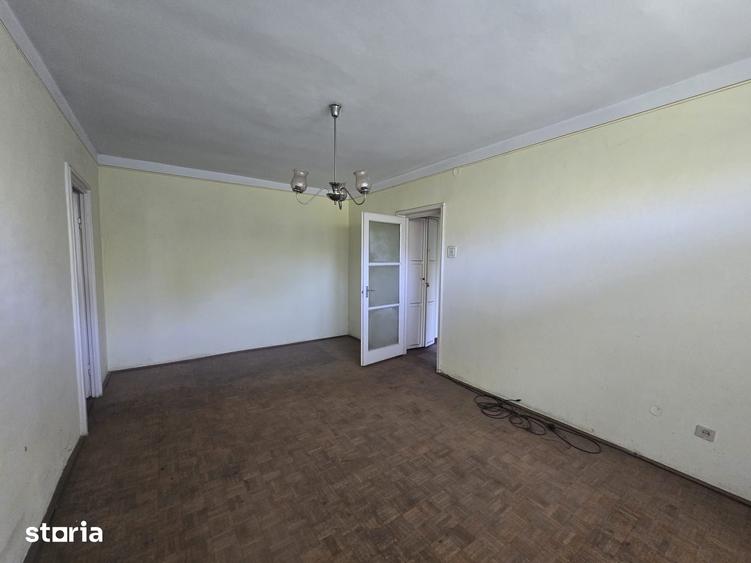 Apartament cu 2 camere semidecomandat în Central