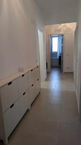 Apartament cu 2 camere decomandat, mobilat în Berceni