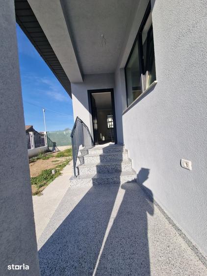 Casă cu 3 camere cu Teren 280 Mp în Lumina