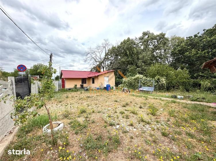 Casă cu 3 camere cu Teren 550 Mp în Central