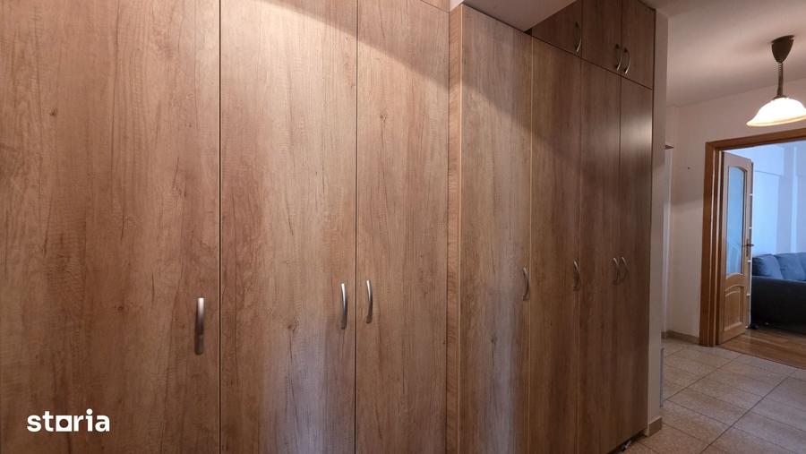 Apartament cu 2 camere decomandat în Gara de Nord