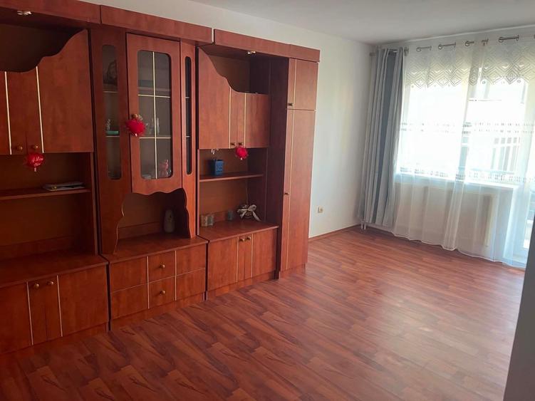 Apartament de vanzare Husi - 3