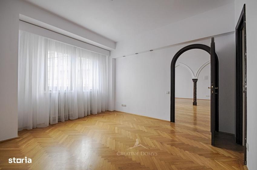 Apartament cu 4 camere în Batistei