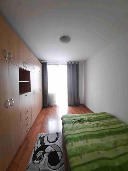 Apartament cu 2 camere semidecomandat, mobilat în Hipodrom 3