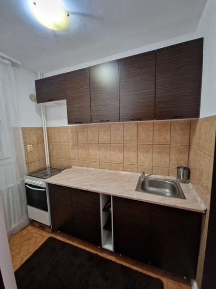 Garsonieră decomandată în Brâncoveanu